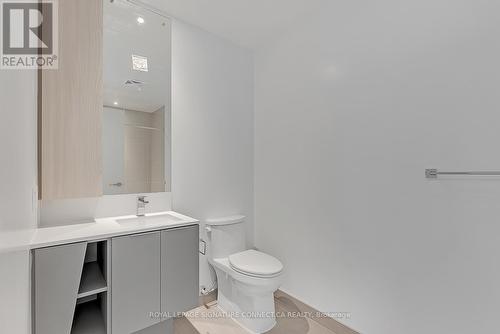 4911 - 3900 Confederation Parkway, Mississauga (City Centre), ON - Indoor Photo Showing Bathroom