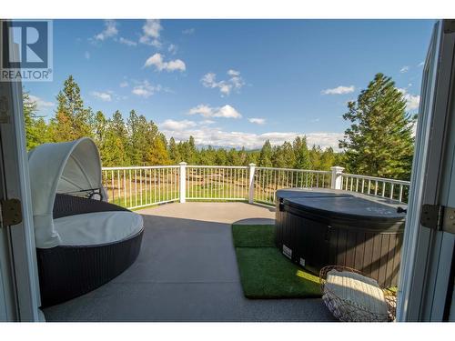 6040 Parnaby Road, Cranbrook, BC - Outdoor With Deck Patio Veranda With Exterior