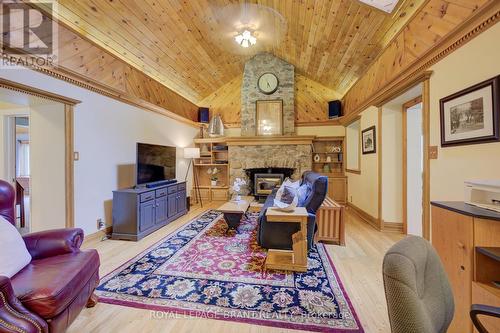 1164 Brantford, North Dumfries, ON - Indoor Photo Showing Living Room With Fireplace