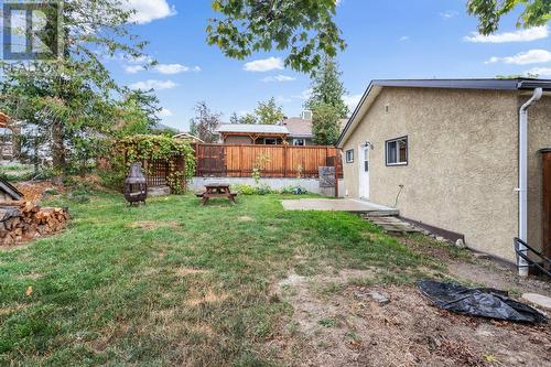 914 Murdoch Street, Creston, BC - Outdoor