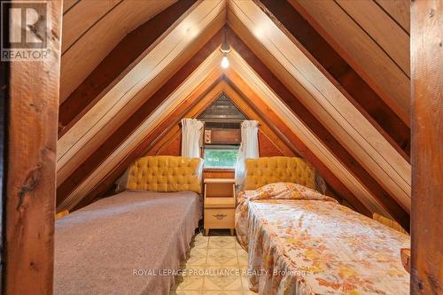 357 Coles Point Road, Trent Hills, ON - Indoor Photo Showing Bedroom