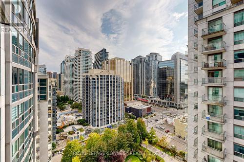 #1802 - 188 Doris Avenue, Toronto (Willowdale East), ON - Outdoor With Balcony With Facade