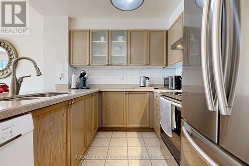 #1802 - 188 Doris Avenue, Toronto (Willowdale East), ON - Indoor Photo Showing Kitchen With Double Sink