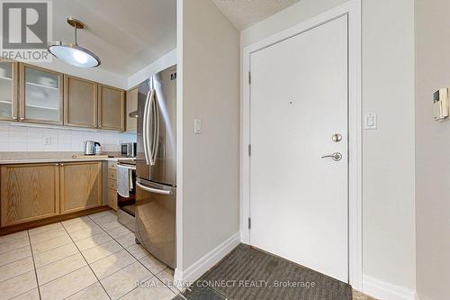 #1802 - 188 Doris Avenue, Toronto, ON - Indoor Photo Showing Kitchen