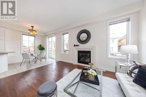 343 Luck Court, Newmarket, ON - Indoor Photo Showing Living Room With Fireplace