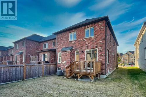 343 Luck Court, Newmarket (Woodland Hill), ON - Outdoor With Deck Patio Veranda