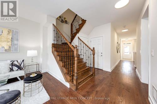 343 Luck Court, Newmarket, ON - Indoor Photo Showing Other Room