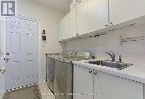 14 Babe'S Way, Whitchurch-Stouffville (Ballantrae), ON - Indoor Photo Showing Laundry Room