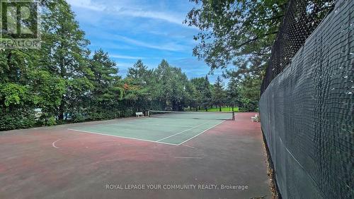 810 - 330 Rathburn Road W, Mississauga, ON - Outdoor