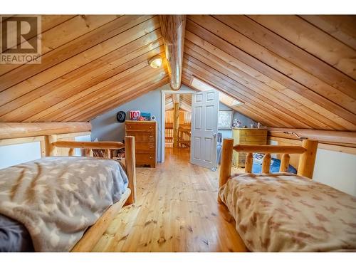 8251 Perry Creek Road, Cranbrook, BC - Indoor Photo Showing Bedroom