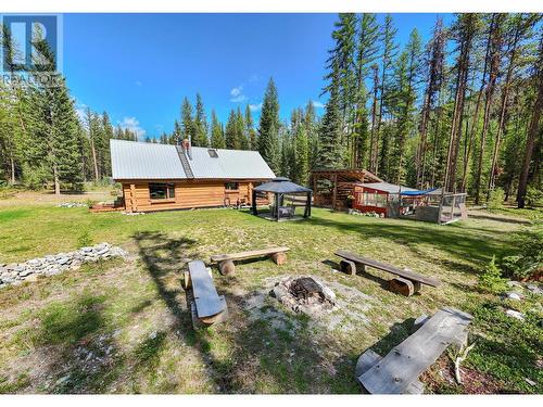 8251 Perry Creek Road, Cranbrook, BC - Outdoor