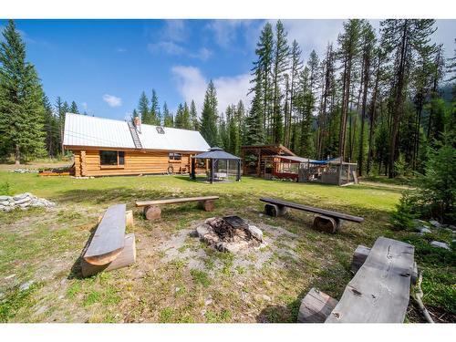 8251 Perry Creek Road, Cranbrook, BC - Outdoor