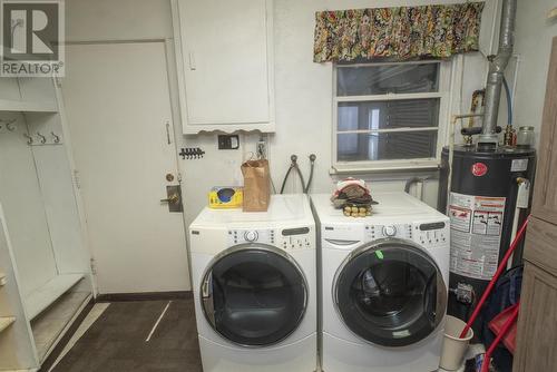 1835 Hamilton Avenue, Thunder Bay, ON - Indoor Photo Showing Laundry Room