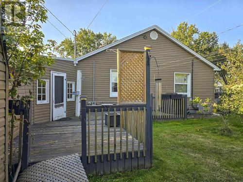 1835 Hamilton Avenue, Thunder Bay, ON - Outdoor