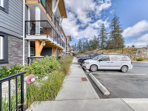 204-4810 Cedar Ridge Pl, Nanaimo, BC - Outdoor With Balcony