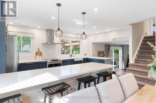 14 Laguna Crescent, St. Catharines, ON - Indoor Photo Showing Kitchen With Upgraded Kitchen