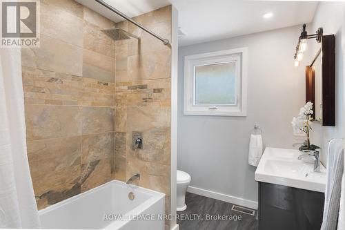 14 Laguna Crescent, St. Catharines, ON - Indoor Photo Showing Bathroom