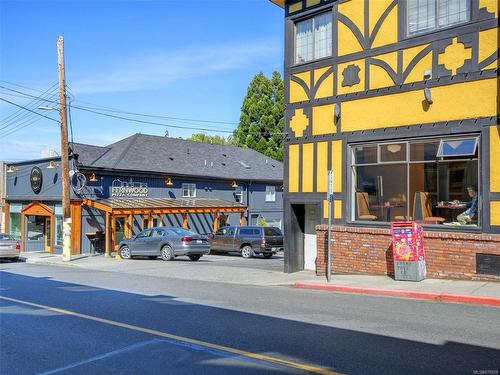 2207 Victor St, Victoria, BC - Outdoor