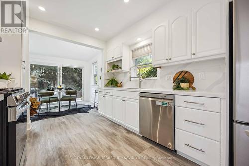 102 Bleecker Street, Toronto, ON - Indoor Photo Showing Kitchen