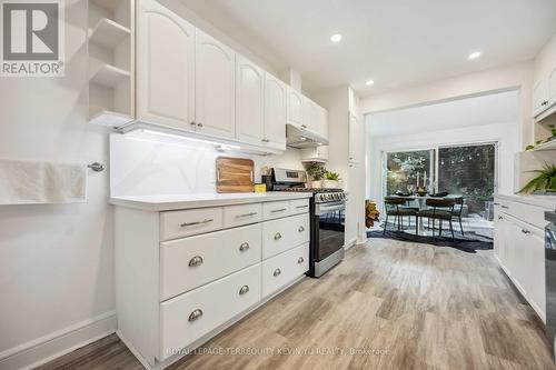 102 Bleecker Street, Toronto, ON - Indoor Photo Showing Kitchen