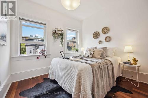 102 Bleecker Street, Toronto, ON - Indoor Photo Showing Bedroom