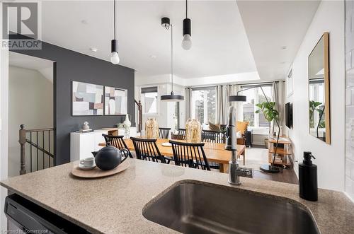 120 Twenty Fourth Street Unit# 22, Toronto, ON - Indoor Photo Showing Kitchen