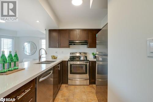 2614 Dashwood Drive Unit# 12, Oakville, ON - Indoor Photo Showing Kitchen With Stainless Steel Kitchen With Double Sink