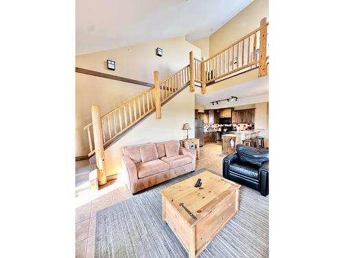 G5-D - 1351 Gerry Sorensen Way, Kimberley, BC - Indoor Photo Showing Living Room