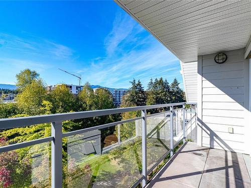 405-650 Berwick Rd, Qualicum Beach, BC - Outdoor With Balcony With Exterior