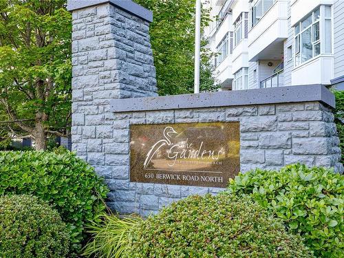 405-650 Berwick Rd, Qualicum Beach, BC - Outdoor