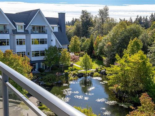 405-650 Berwick Rd, Qualicum Beach, BC - Outdoor With Body Of Water With Balcony