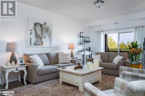 309 - 1 Chamberlain Crescent, Collingwood, ON - Indoor Photo Showing Living Room