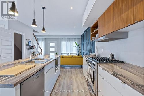 6 - 727 Apricot Drive, London, ON - Indoor Photo Showing Kitchen With Double Sink With Upgraded Kitchen