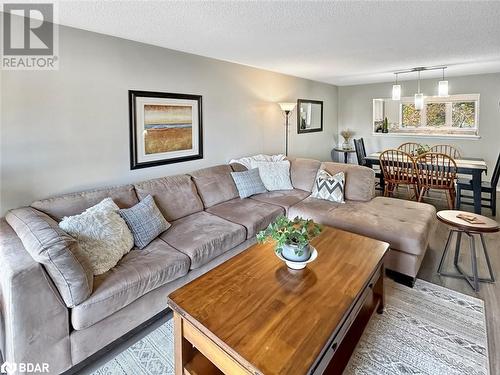 179 Herchimer Avenue Unit# 6, Belleville, ON - Indoor Photo Showing Living Room