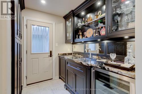 4519 Concord Place, Burlington (Shoreacres), ON - Indoor Photo Showing Kitchen