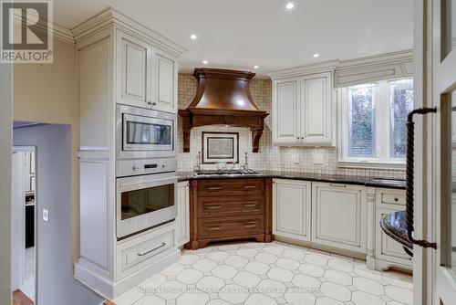 4519 Concord Place, Burlington, ON - Indoor Photo Showing Kitchen