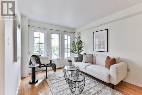 180 - 4950 Albina Way, Mississauga, ON - Indoor Photo Showing Living Room