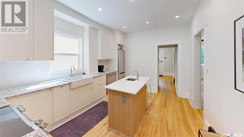 431 9Th Street E, Saskatoon, SK - Indoor Photo Showing Kitchen