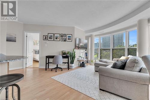 135 James Street S Unit# 614, Hamilton, ON - Indoor Photo Showing Living Room