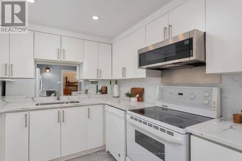 1505 - 65 Spring Garden Avenue, Toronto, ON - Indoor Photo Showing Kitchen