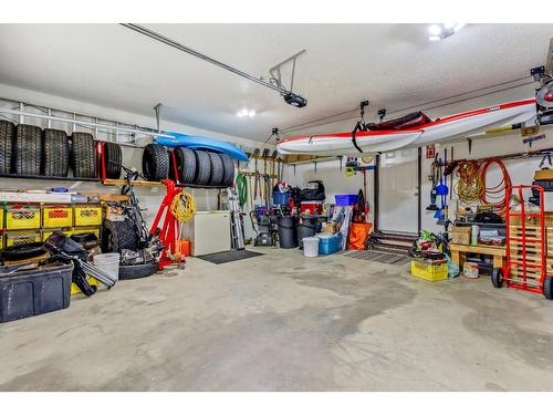 311 3Rd Avenue S, Creston, BC - Indoor Photo Showing Garage