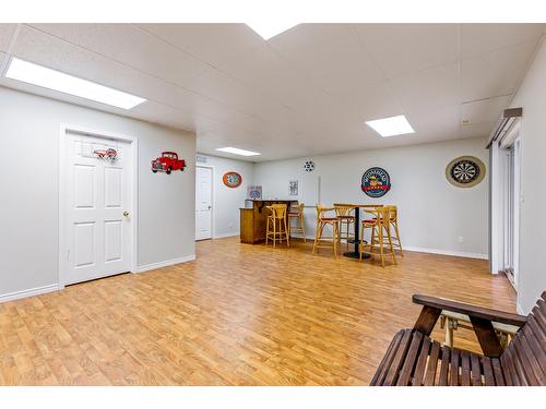 311 3Rd Avenue S, Creston, BC - Indoor Photo Showing Basement