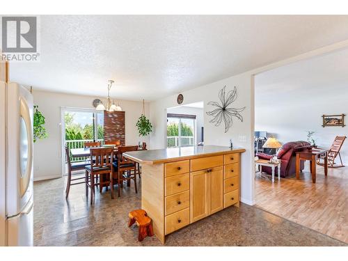 311 3Rd  S Avenue, Creston, BC - Indoor Photo Showing Dining Room