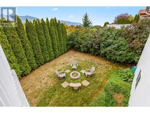 311 3Rd  S Avenue, Creston, BC - Outdoor