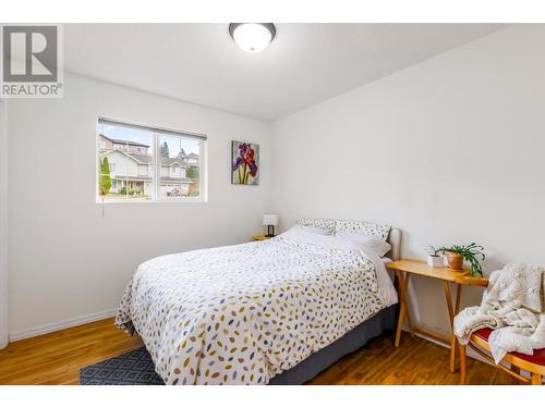 311 3Rd  S Avenue, Creston, BC - Indoor Photo Showing Bedroom