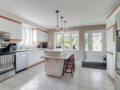 Cuisine - 2775 Mtée Du Moulin, Laval (Saint-François), QC - Indoor Photo Showing Kitchen