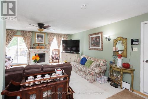 37 Sussex Street, Kawartha Lakes (Lindsay), ON - Indoor Photo Showing Living Room With Fireplace