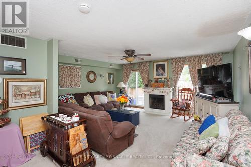 37 Sussex Street, Kawartha Lakes (Lindsay), ON - Indoor Photo Showing Living Room With Fireplace