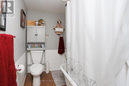 37 Sussex Street, Kawartha Lakes (Lindsay), ON - Indoor Photo Showing Bathroom