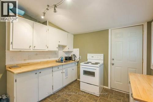 1 Rose Street, Kawartha Lakes (Lindsay), ON - Indoor Photo Showing Kitchen